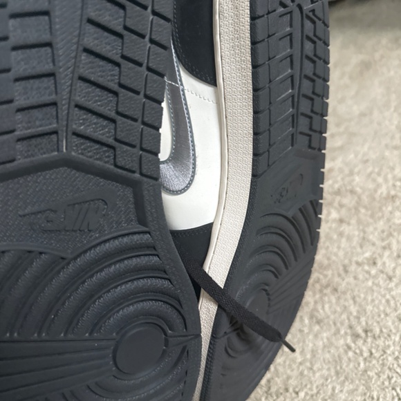 Jordan 1 - Picture 3 of 5